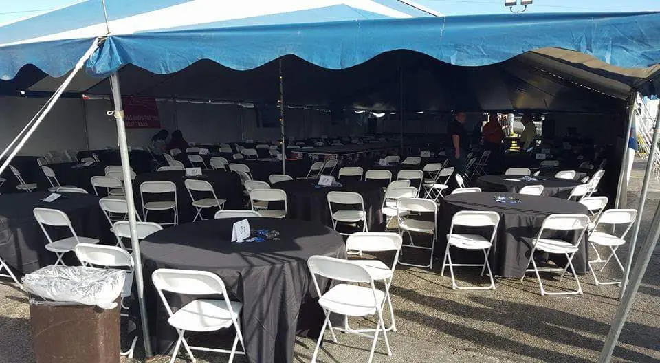 Hooters event tent setup